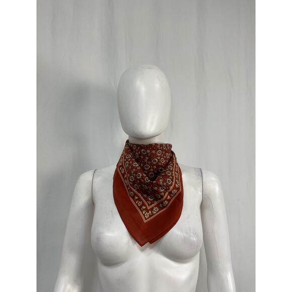 Sézane Floral Red Scarf Size TU / OS - Picture 2 of 5